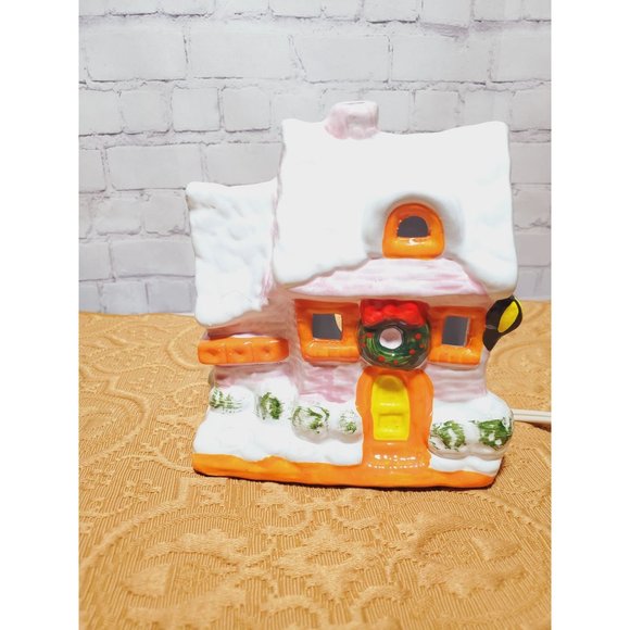 Vintage U.L Lighted House with original box - Picture 1 of 16